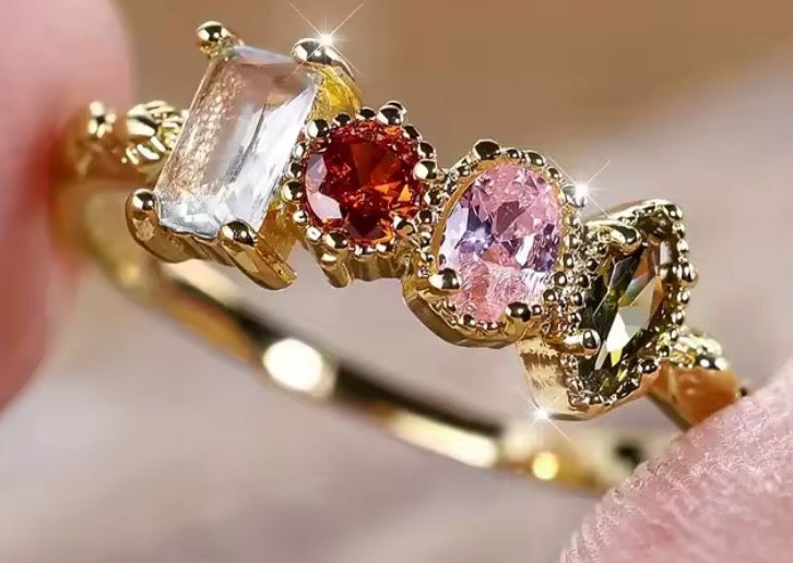 Ring 4 stones 4 different shapes