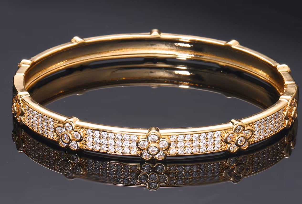 Gold collar, crystal bracelet sterling silver