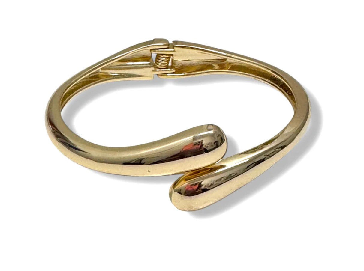 Hinge bracelet