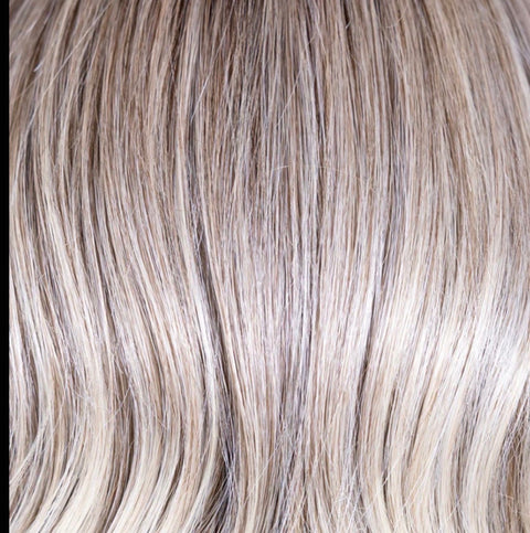 Cool chai. Belle Tress color swatch